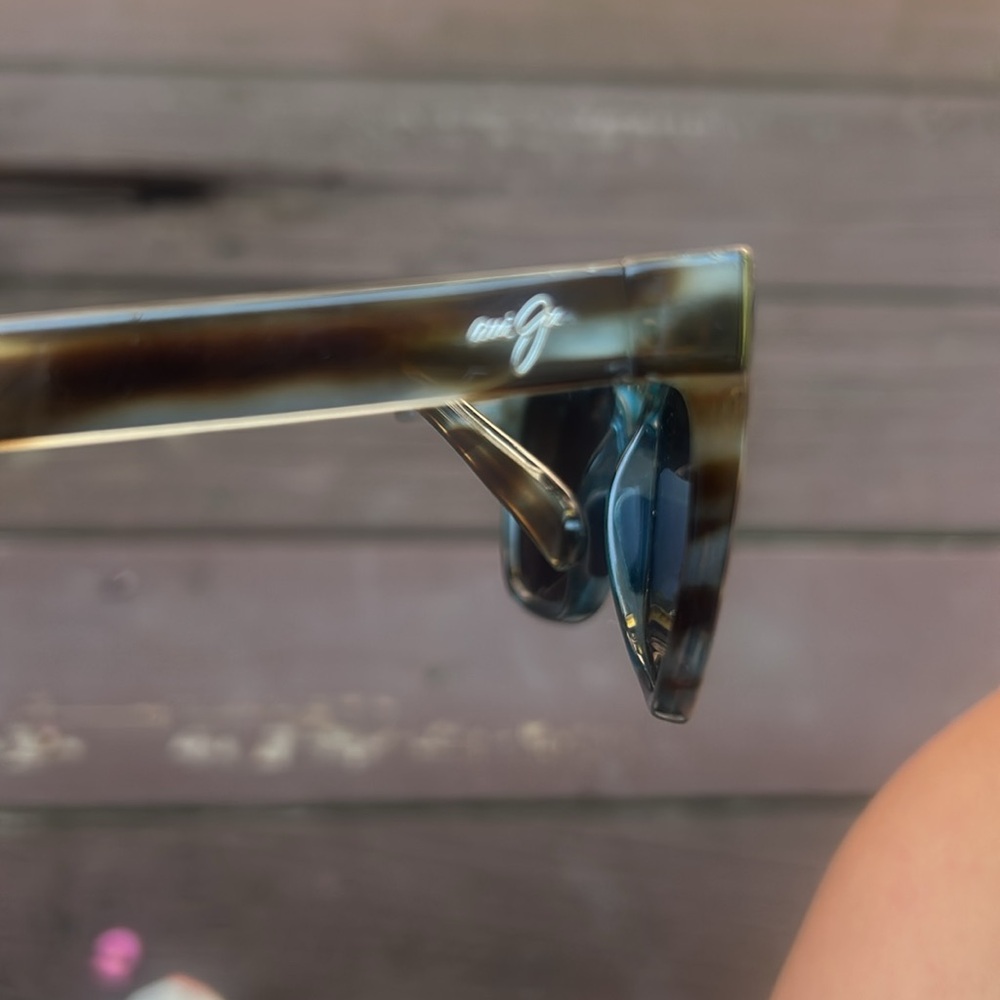 Maui Jim Green Sunglasses - Picture 2 of 8